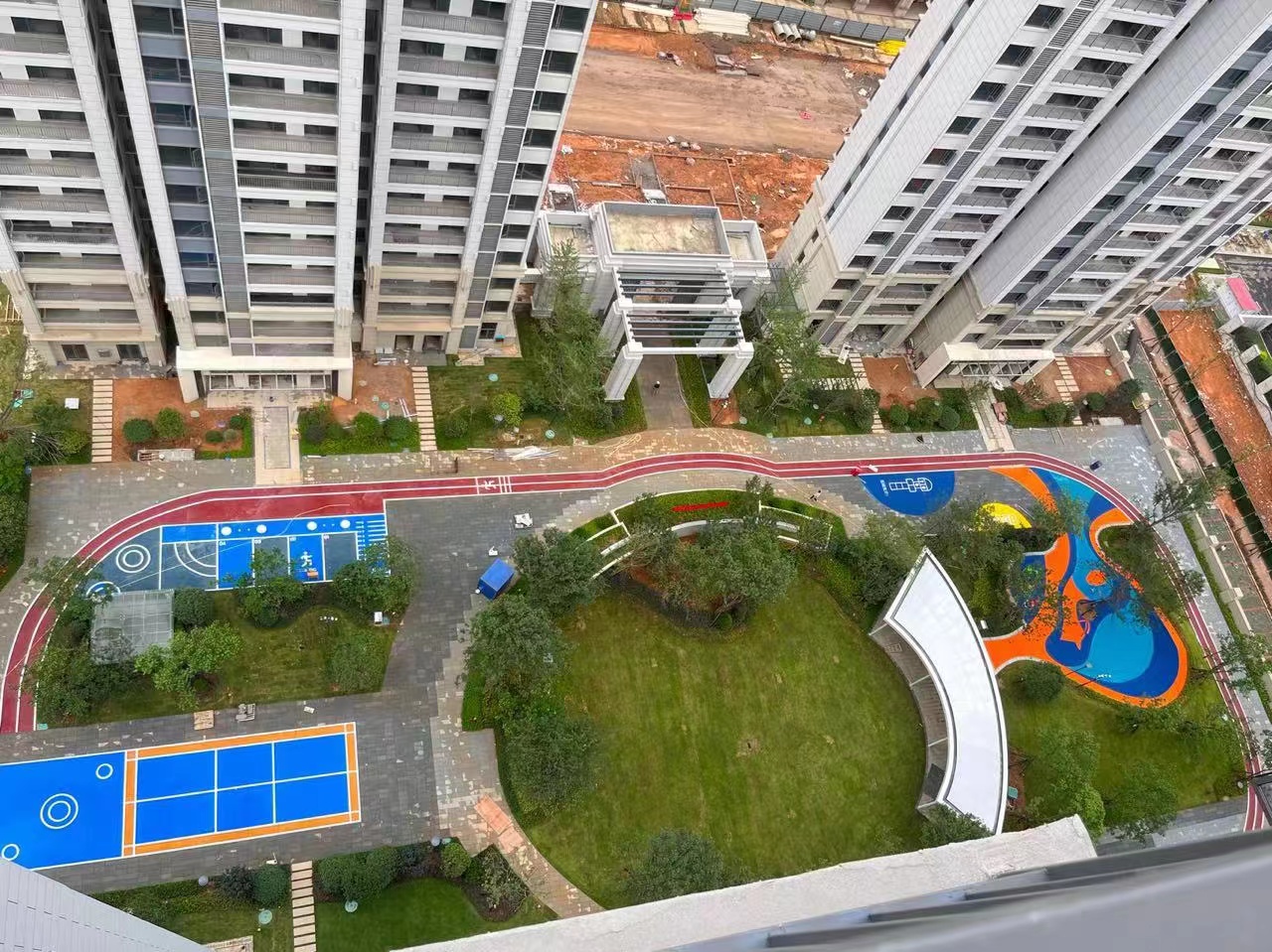 长沙中铁逸园作为尚未交付项目,验收在即仍未公示绿化项目